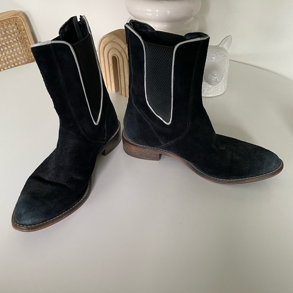 Free People Blackburn Suede Chelsea Boot - Picture 2 of 8